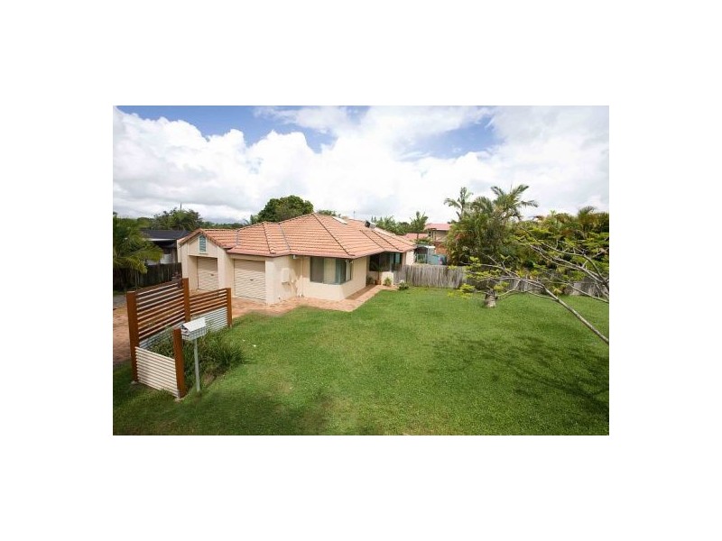 4 Beaverbrook Circuit, Sippy Downs QLD 4556