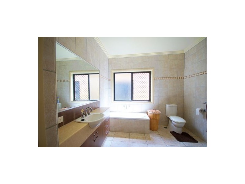 20 Monks Cres, Buderim QLD 4556