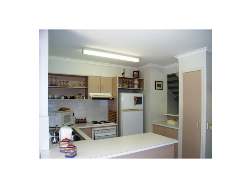 4 / 23 Margit Crescent, Sunrise Beach QLD 4567