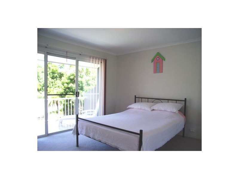 4 / 23 Margit Crescent, Sunrise Beach QLD 4567