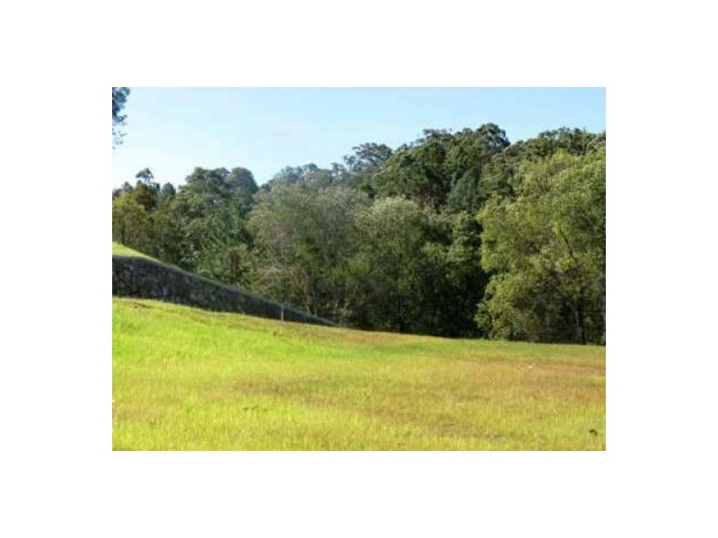 8 William Road, Eumundi QLD 4562