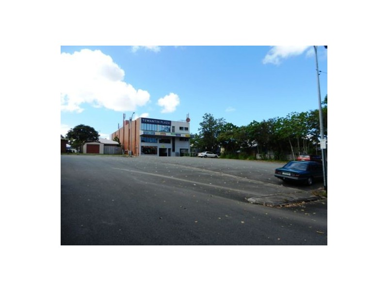 L 18 / 113 Poinciana Ave, Tewantin QLD 4565