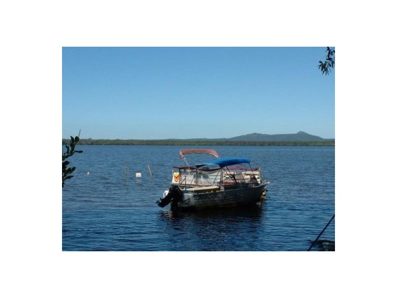 18 Lake Flat Road, Boreen Point QLD 4565