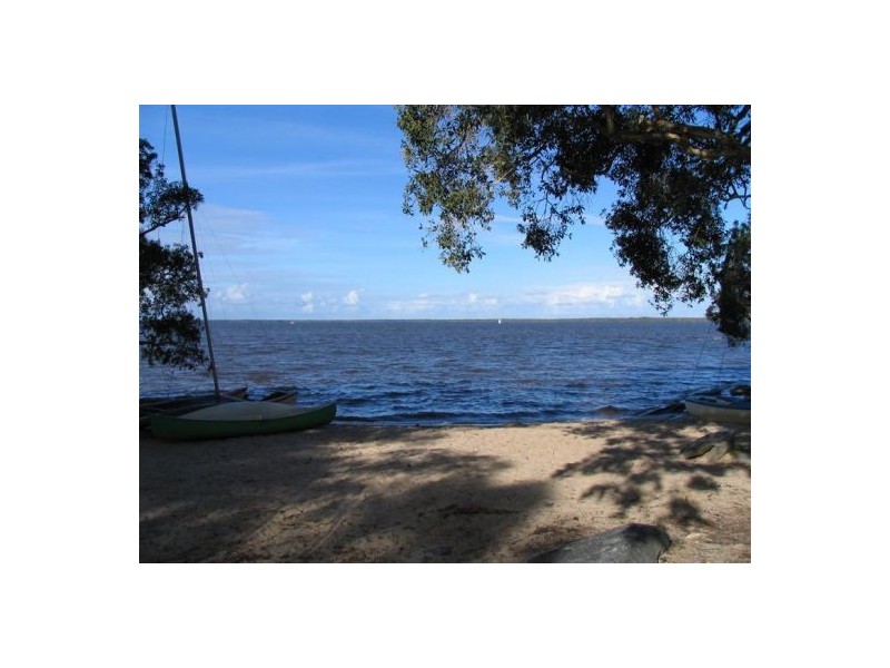 18 Lake Flat Road, Boreen Point QLD 4565