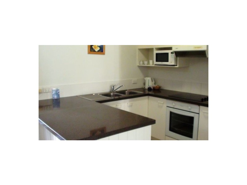 12/12 Robert Street, Noosaville QLD 4566