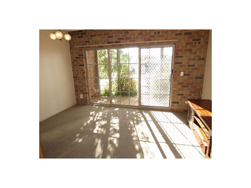 4/81 Goonawarra Drive, Mooloolaba QLD 4557