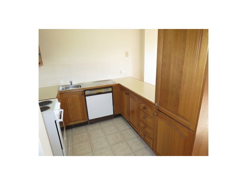 4/81 Goonawarra Drive, Mooloolaba QLD 4557