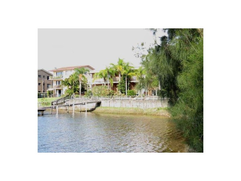 4/81 Goonawarra Drive, Mooloolaba QLD 4557