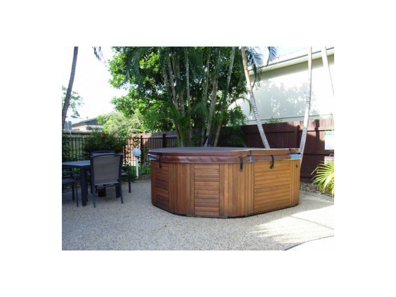 206 / 4 Lake Weyba Drive, Noosaville QLD 4566