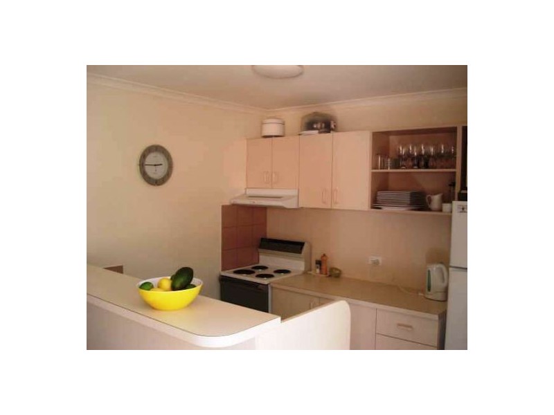 118 / 24 Lake Weyba Drive, Noosaville QLD 4566