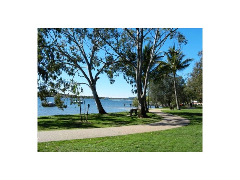 118 / 24 Lake Weyba Drive, Noosaville QLD 4566