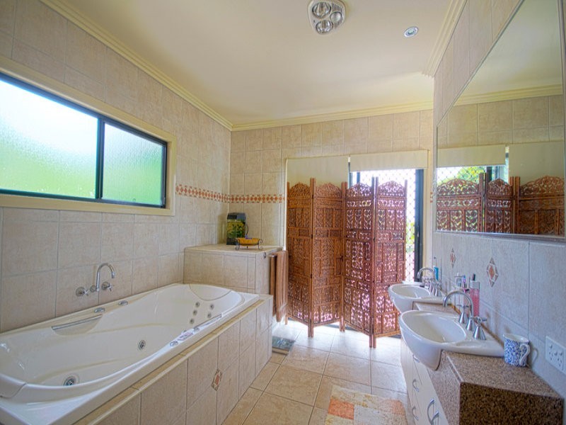 20 Monks Cres, Buderim QLD 4556