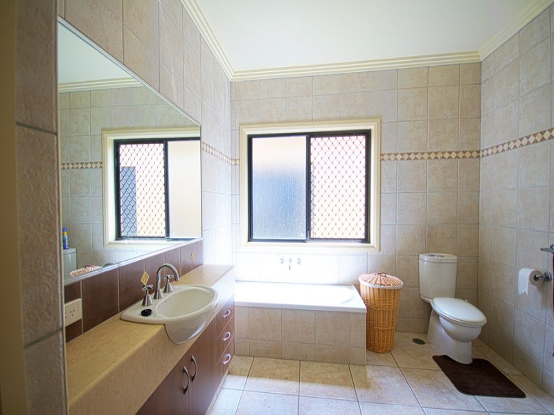 20 Monks Cres, Buderim QLD 4556