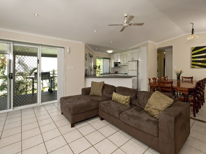 21 Bluebush Ave, Buderim QLD 4556