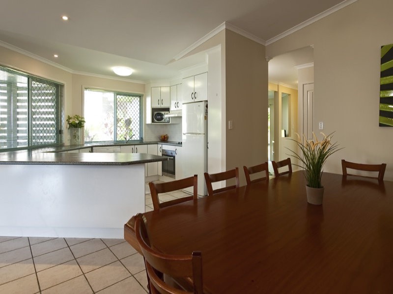 21 Bluebush Ave, Buderim QLD 4556