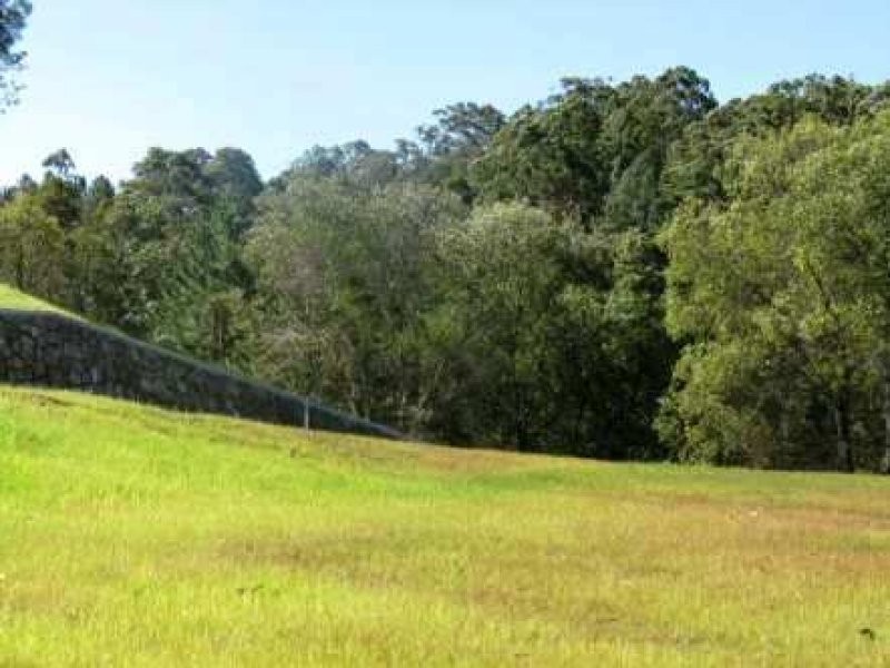 8 William Road, Eumundi QLD 4562