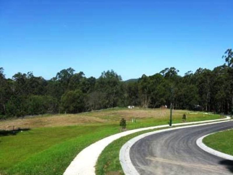 8 William Road, Eumundi QLD 4562