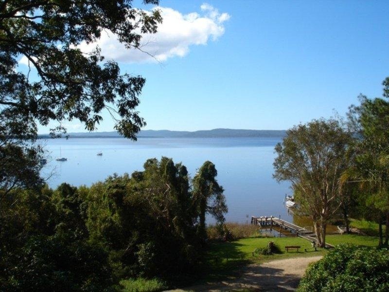 18 Lake Flat Road, Boreen Point QLD 4565