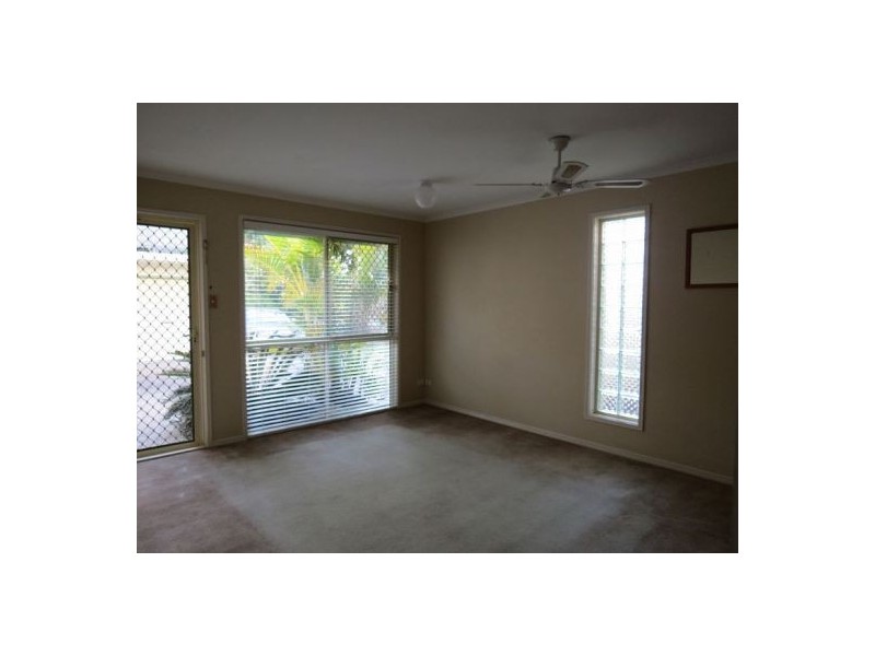 1/8 Arwen Street, Maroochydore QLD 4558