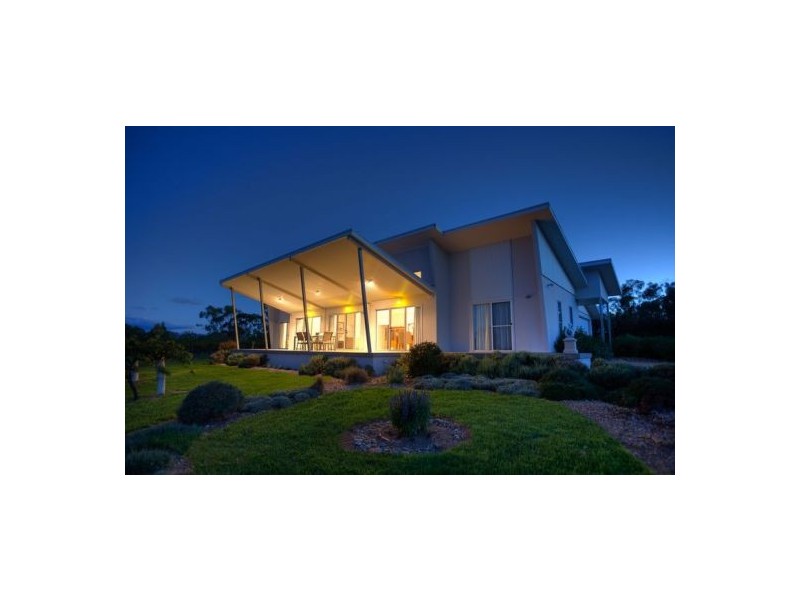 165 Sundown Rd, Ballandean QLD 4382