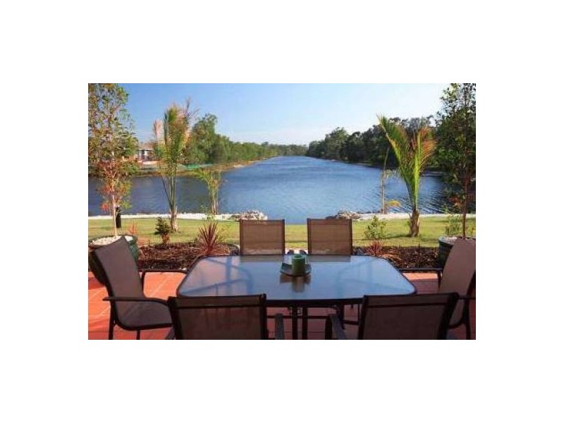 U 24, 151-153 Mudjimba Beach Rd, Mudjimba QLD 4564