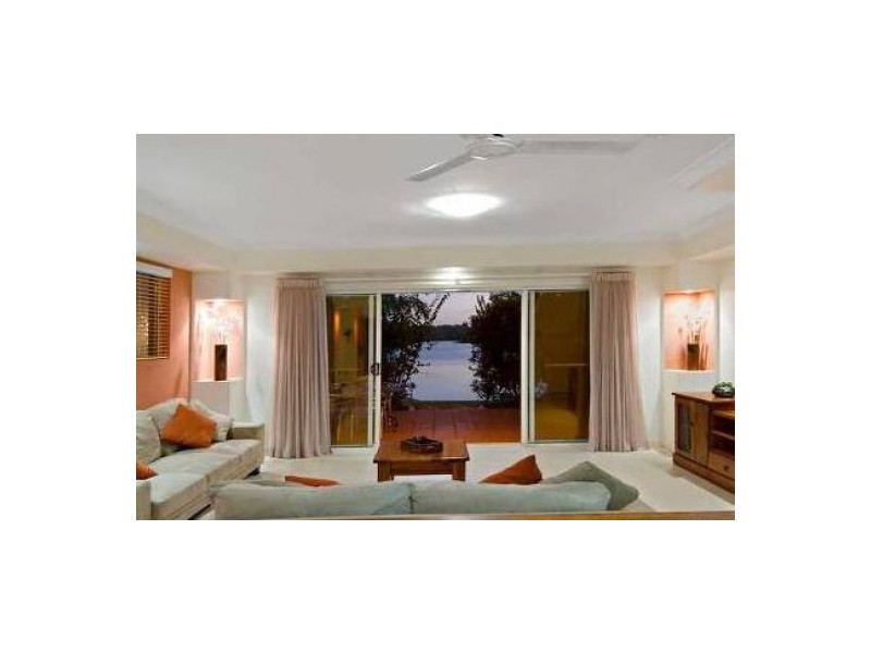 U 24, 151-153 Mudjimba Beach Rd, Mudjimba QLD 4564