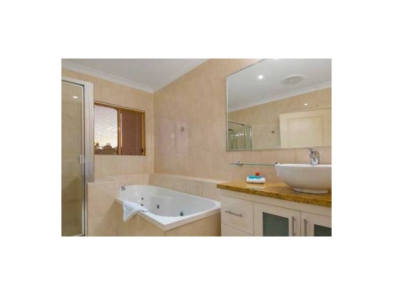 U 24, 151-153 Mudjimba Beach Rd, Mudjimba QLD 4564