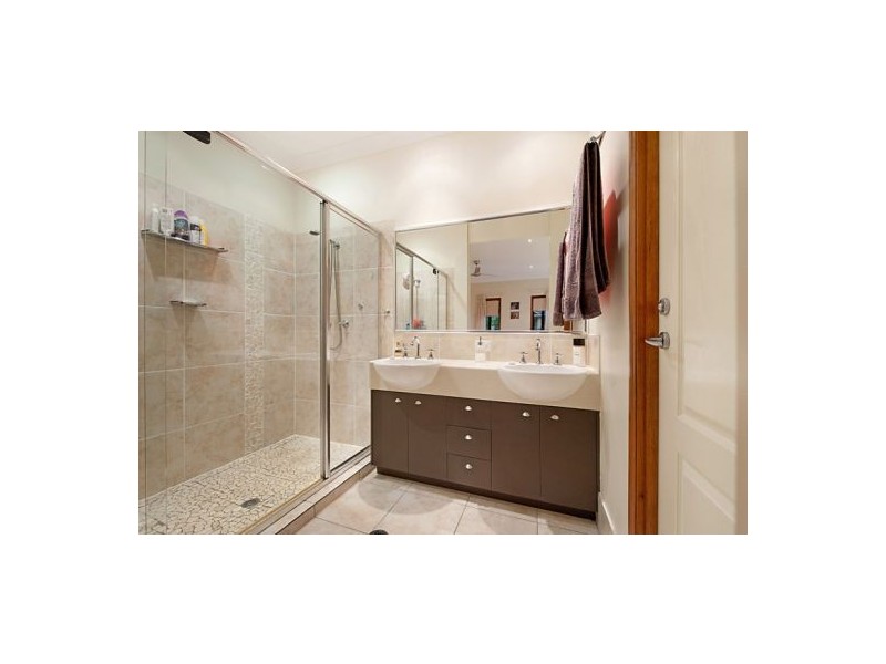 2 Red Jacket Court, Palmwoods QLD 4555