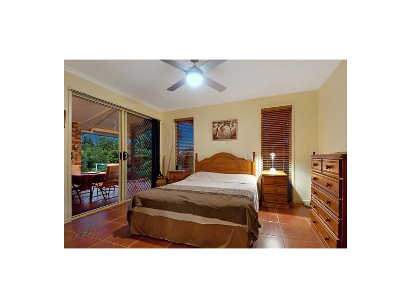 19 Petigrain Avenue, Palmwoods QLD 4555