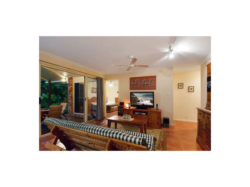 19 Petigrain Avenue, Palmwoods QLD 4555