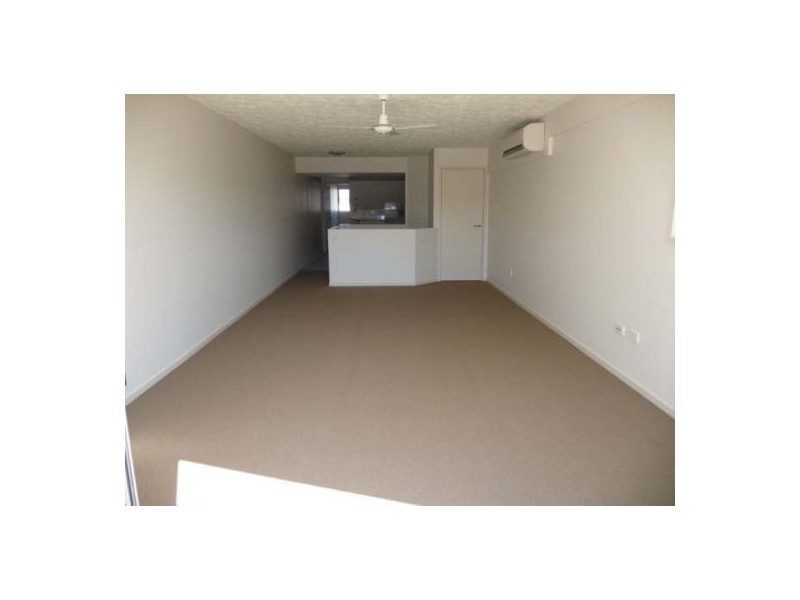 15/10 Grand Parade, Kawana Island QLD 4575