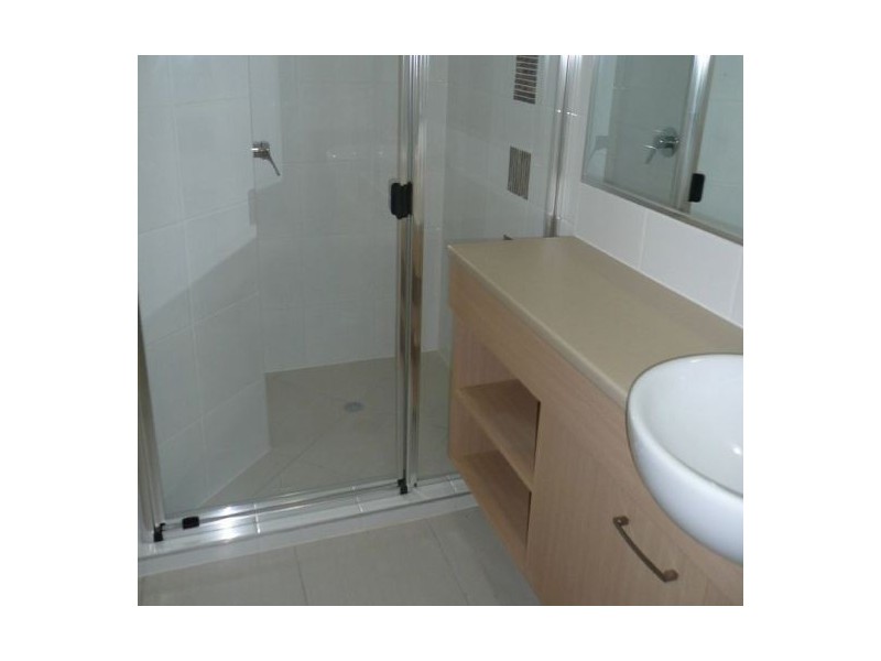 15/10 Grand Parade, Kawana Island QLD 4575