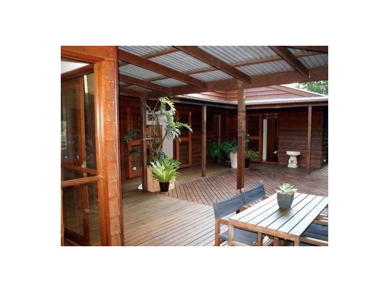 38 Kawana Street, Alexandra Headland QLD 4572