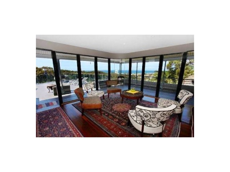 21 Yakola Pde, Alexandra Headland QLD 4572