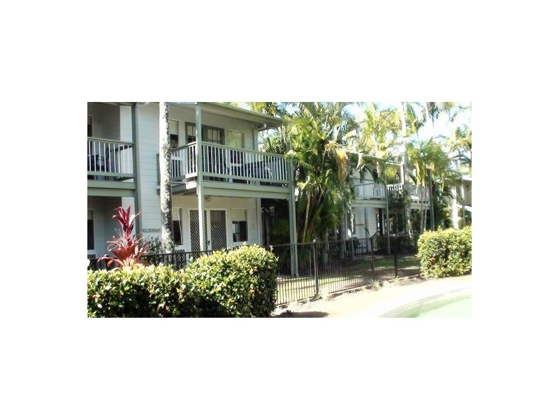 12 Robert Street, Noosaville QLD 4566