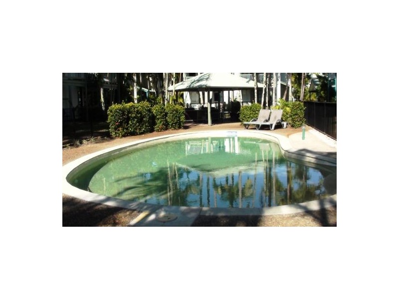 12 Robert Street, Noosaville QLD 4566