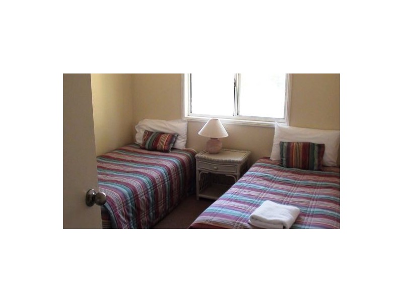 12 Robert Street, Noosaville QLD 4566