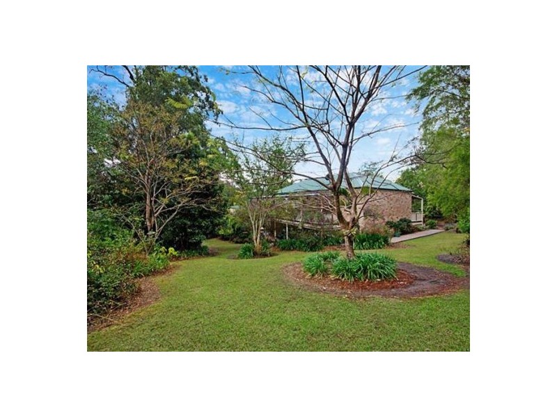 48 Landsborough-Maleny Road, Landsborough QLD 4550