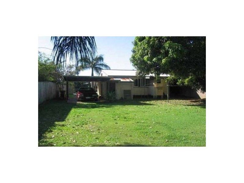 217 Broadwater Ave West, Maroochydore QLD 4558
