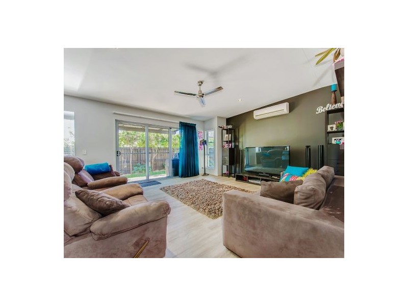 9 Magnetic Street, Kawana Island QLD 4575