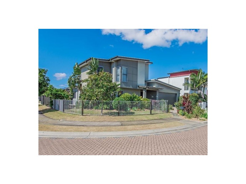 9 Magnetic Street, Kawana Island QLD 4575
