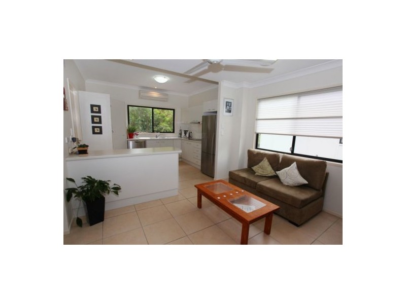 5/9a Deslynn Lane, Nambour QLD 4560