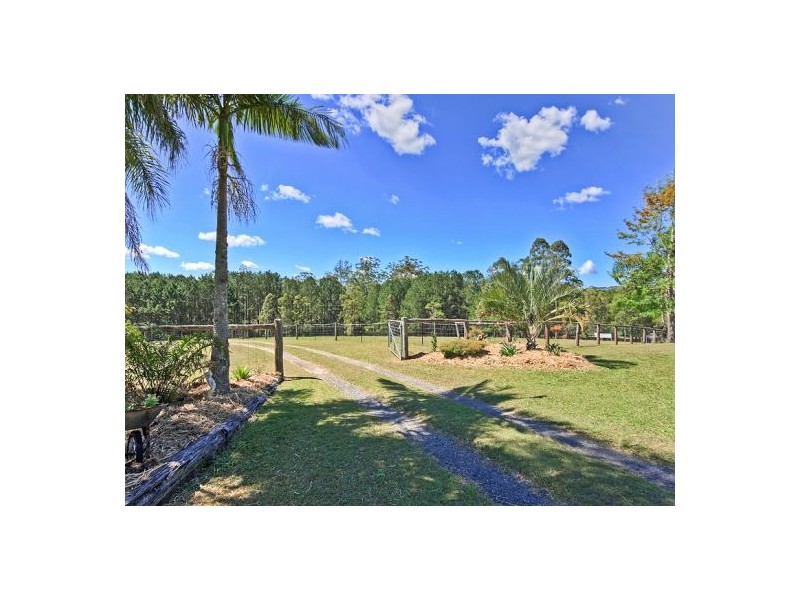56 London Creek Road, Peachester QLD 4519