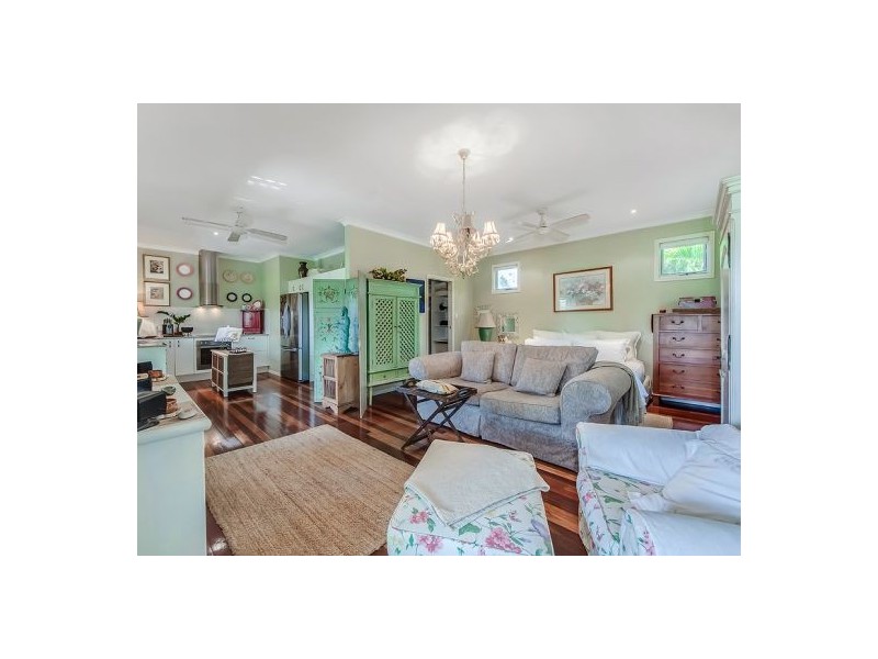 10 Mooloolah Rd., Mooloolah Valley QLD 4553