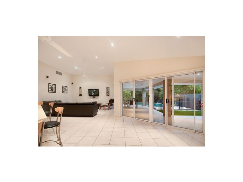 10 Flame Tree Court, Palmwoods QLD 4555