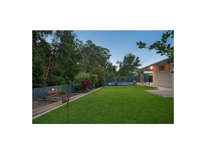 10 Flame Tree Court, Palmwoods QLD 4555