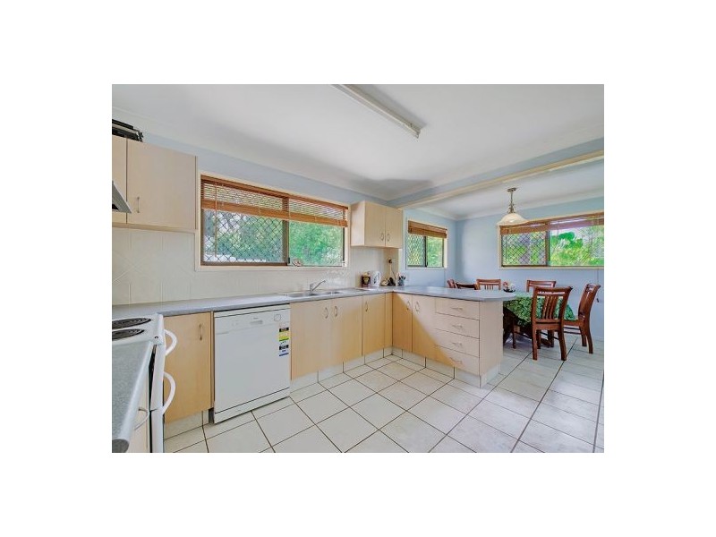 7 School Rd, Bli Bli QLD 4560