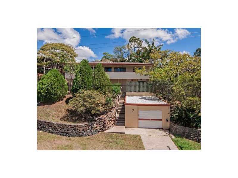 7 School Rd, Bli Bli QLD 4560