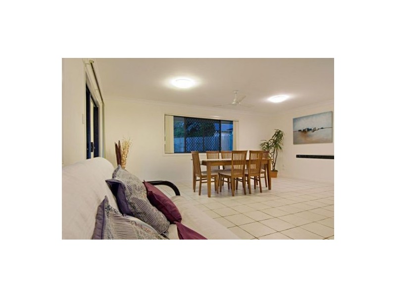 28 Petigrain Avenue, Palmwoods QLD 4555