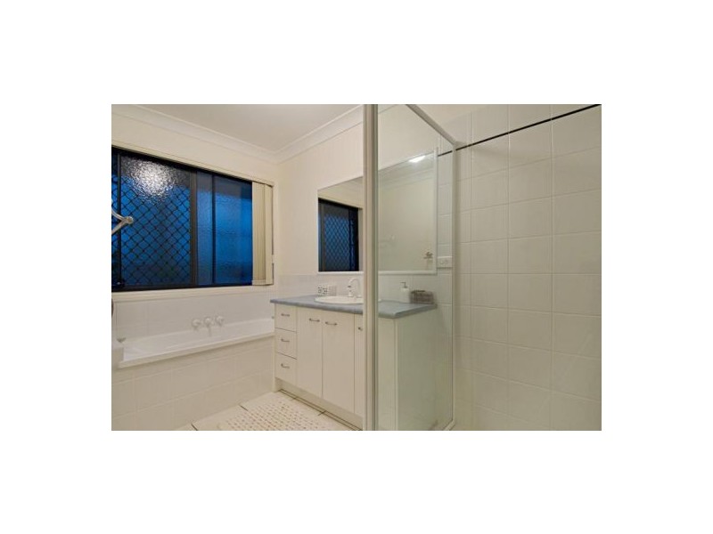 28 Petigrain Avenue, Palmwoods QLD 4555